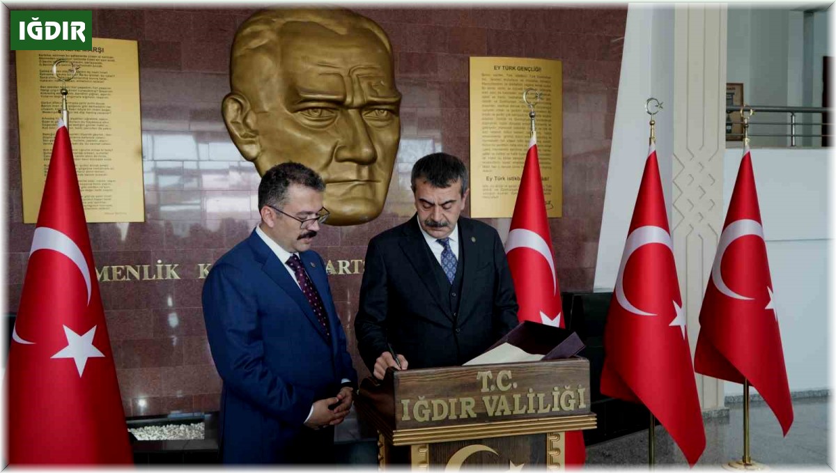 Milli Eğitim Bakanı Tekin Iğdır'da