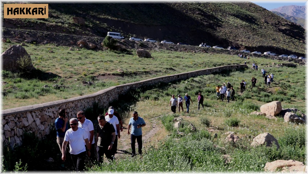 Milli eğitim camiasından doğa yürüyüşü