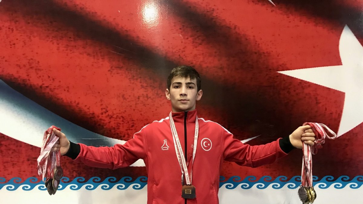 Milli Güreşçi Cihat'ın hedefi dünya şampiyonluğu