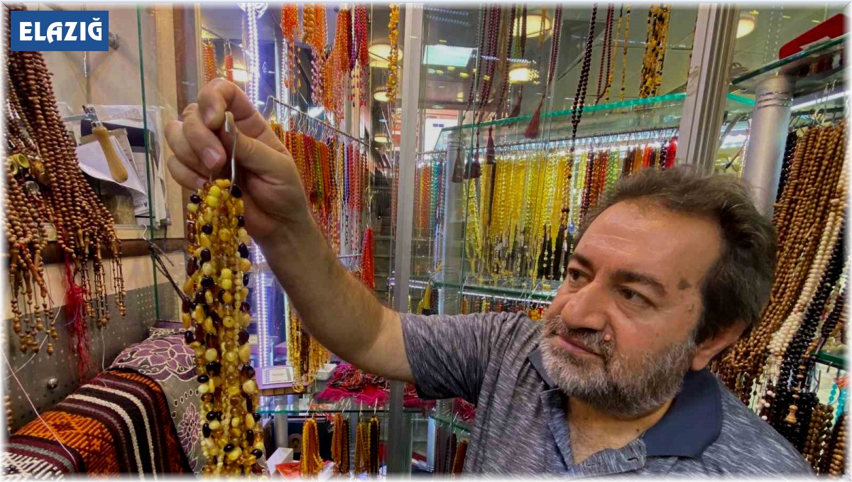 Milyon yıllık taşlardan yapılan kehribar kolyeler 2 bin liraya kadar alıcı buluyor