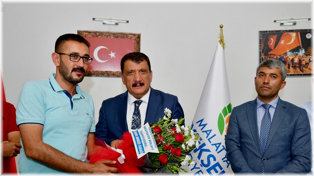 Minibüsçü ve servisçilerden Başkan Gürkan'a teşekkür ziyareti