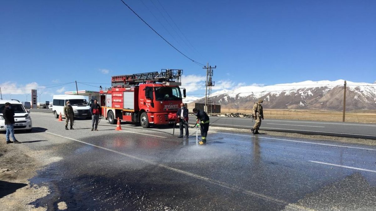 Minibüsle otomobil çarpıştı: 1 yaralı