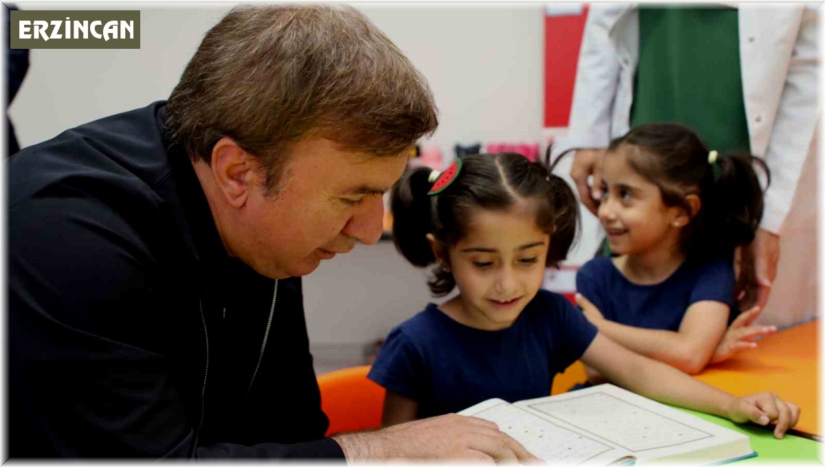 Minik Kur'an kursu öğrencilerinden valiye sevgi seli