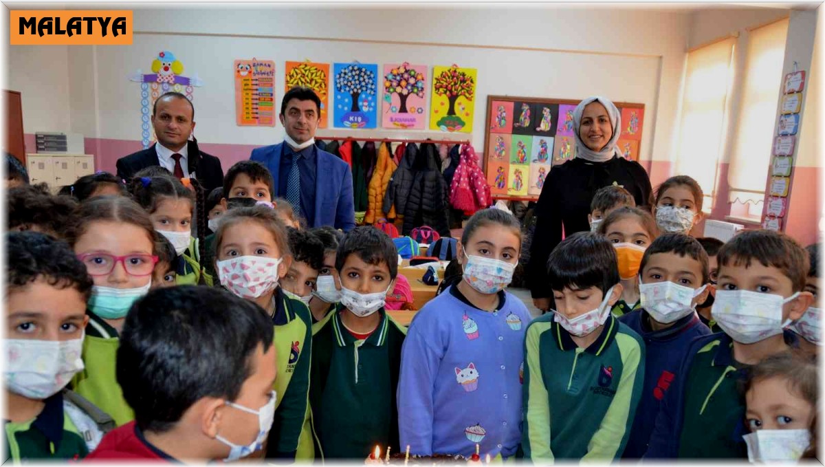 Minik öğrencilerden anlamlı davranış