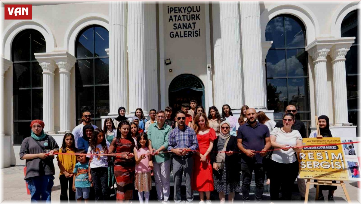 Minik ressamların yağlı boya sergisi açıldı