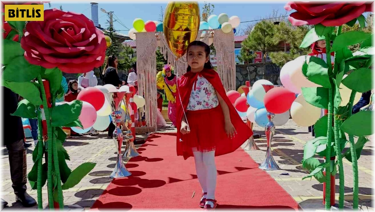 Minikler bu kez "Kahraman" oldu