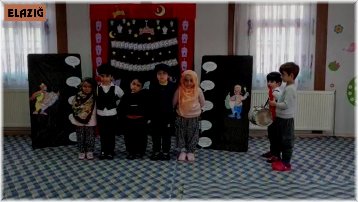 Miniklerden sevimli Elazığ halayı