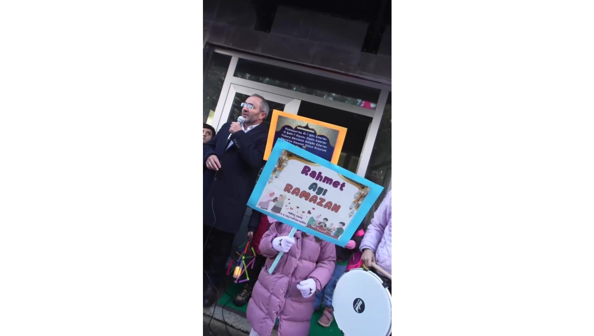 Miraç Kur'an Kursu'ndan Fener alayı