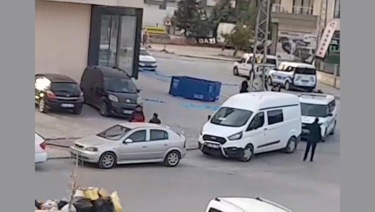 Misafirliğe geldiği evde balkondan düşen İnfaz Koruma Memuru hayatını kaybetti