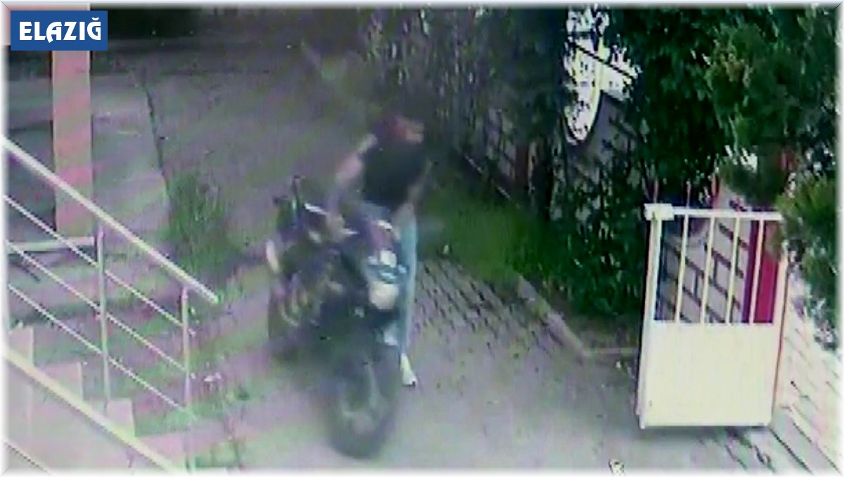 Motosikleti çaldı, rahatlığı pes dedirtti
