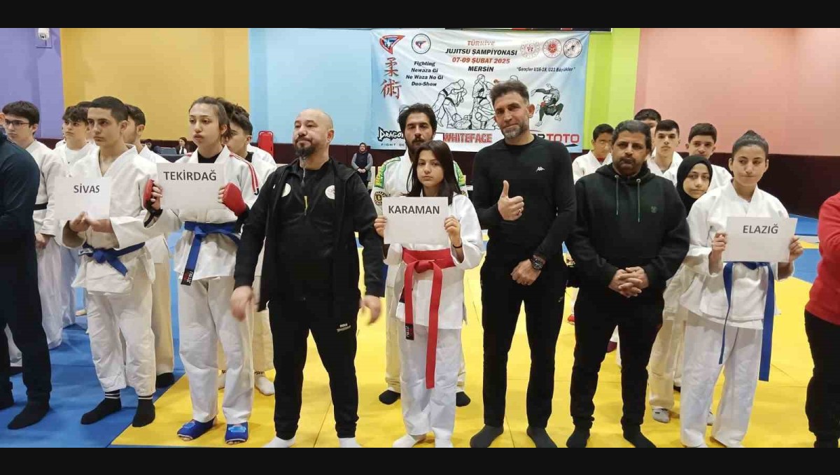 Muay Thai'de Elazığ, madalyaları kaptı