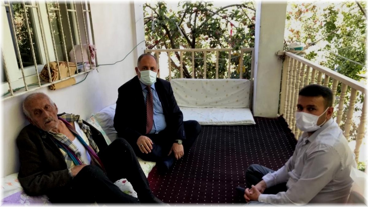 Müdür Kaya’dan Kore gazisine ziyaret