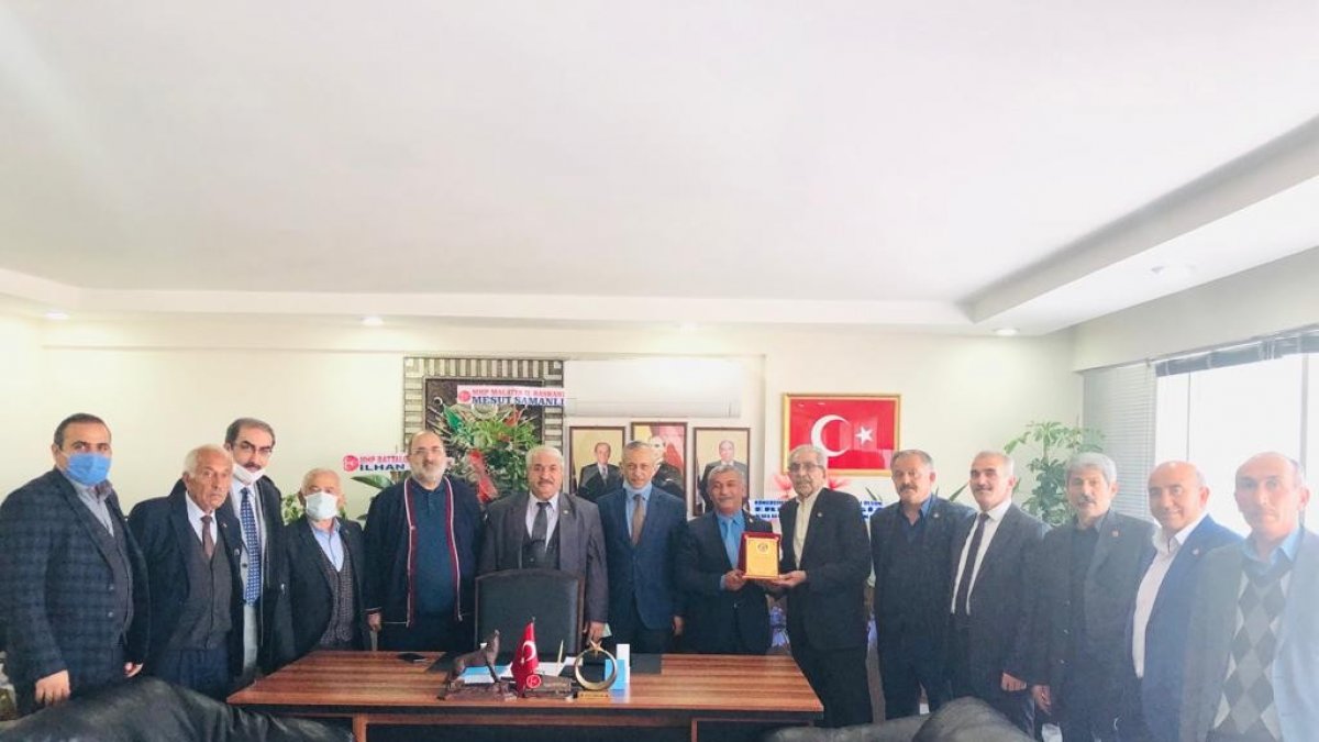 Muhtar Derneklerinden Gönültaş'a hayırlı olsun ziyareti