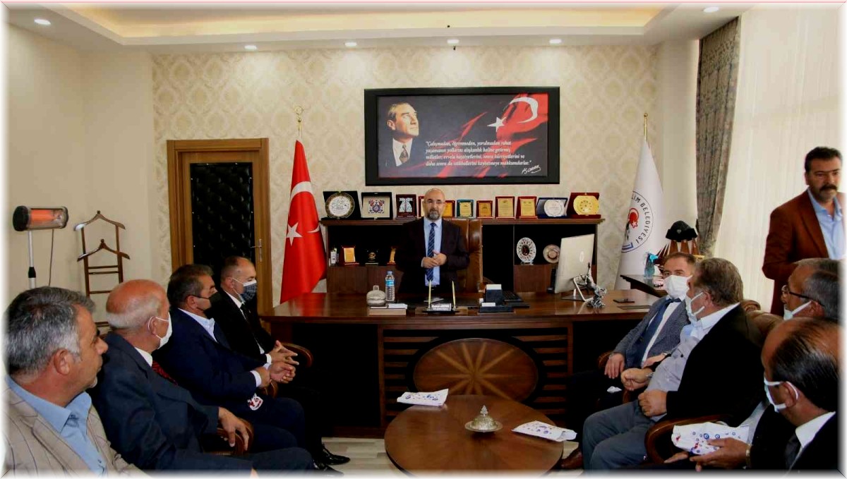 Muhtarlardan Başkan Altun'a anlamlı ziyaret
