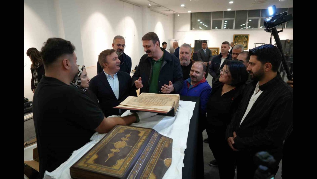 Mukaddes emanetleri görmek isteyenler soluğu bu sergide aldı