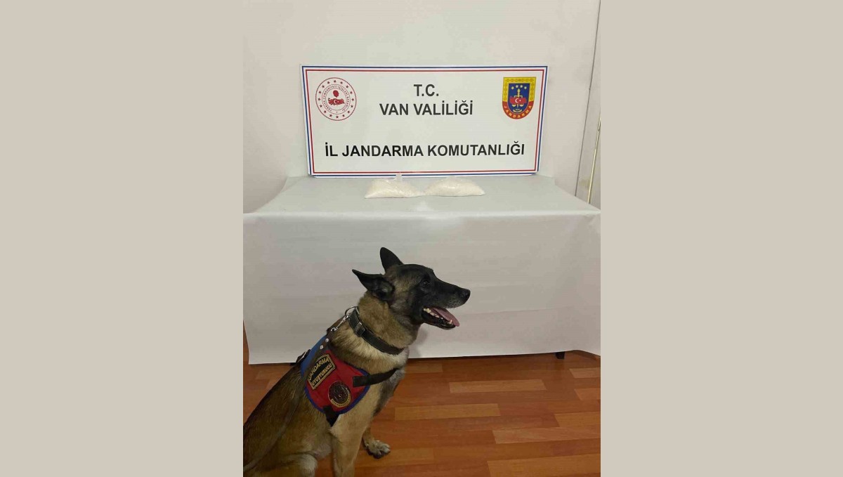 Muradiye'de 2 kilo metamfetamin ele geçirildi