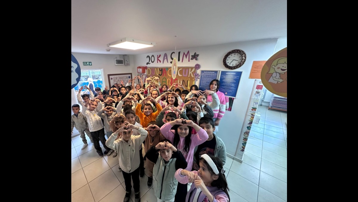 Muradiye'de Dünya Çocuk Hakları Günü Kutlandı