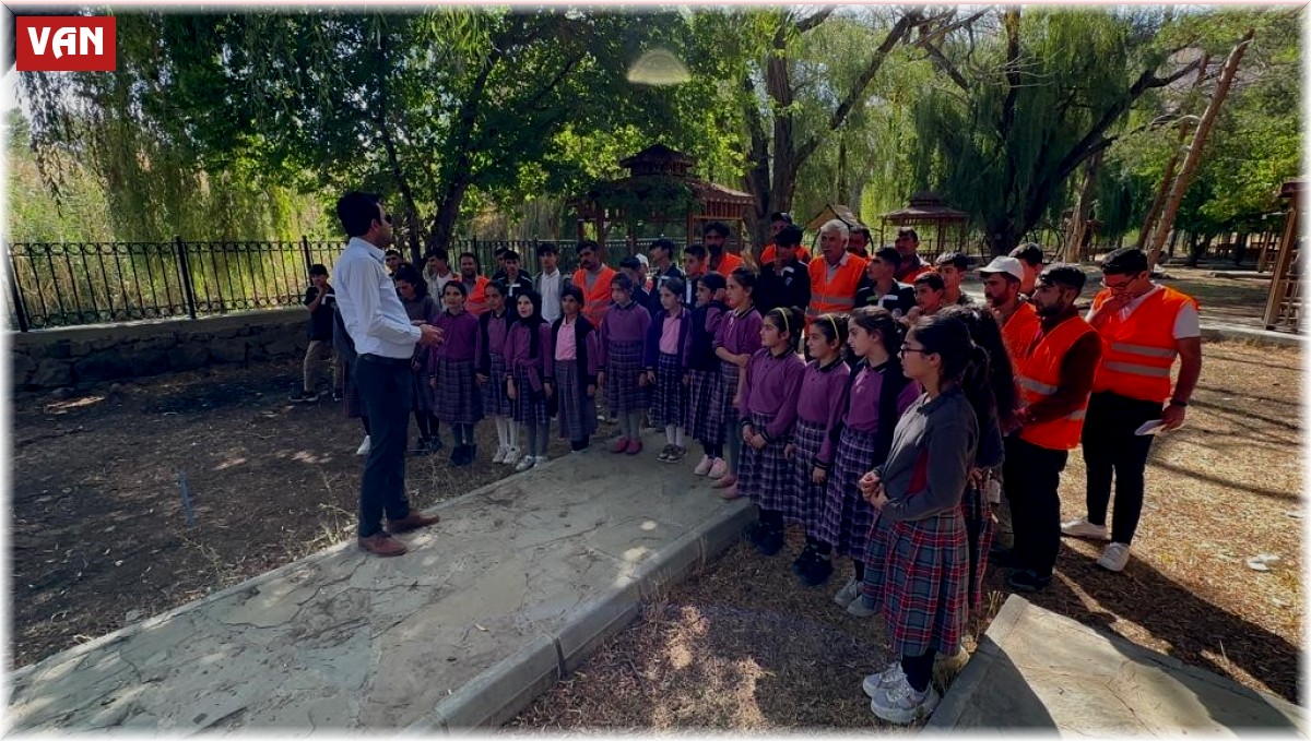 Muradiye'de "Dünya temizlik günü' etkinliği düzenlendi