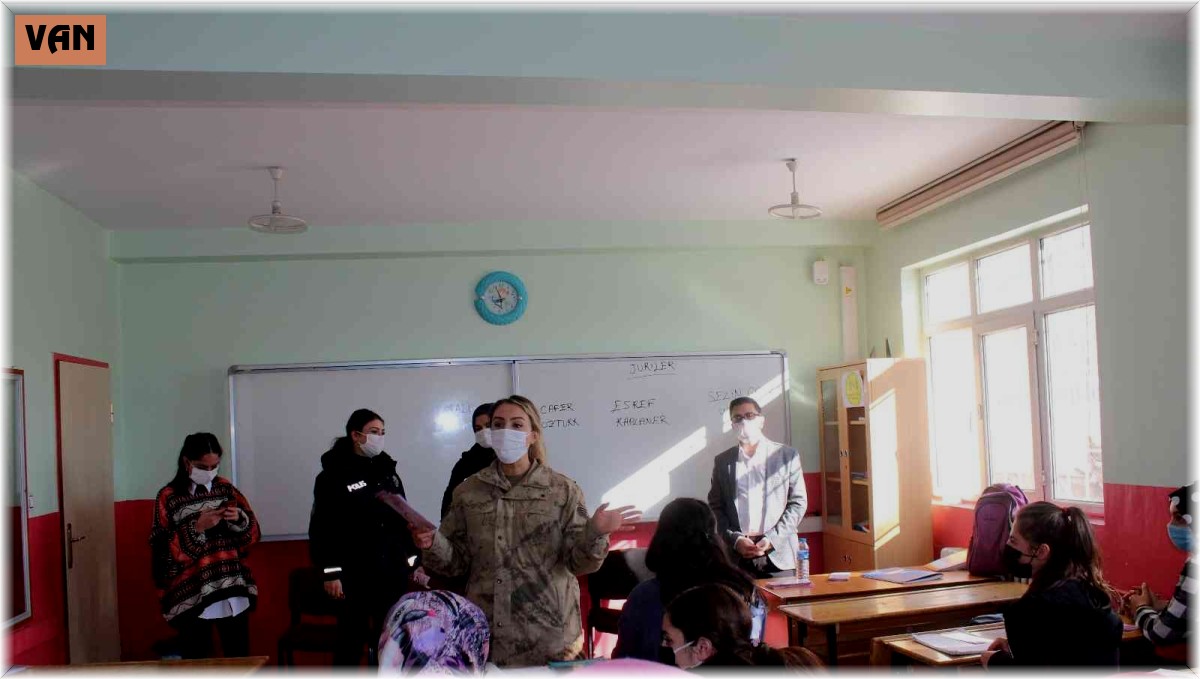 Muradiye'de KADES tanıtımı