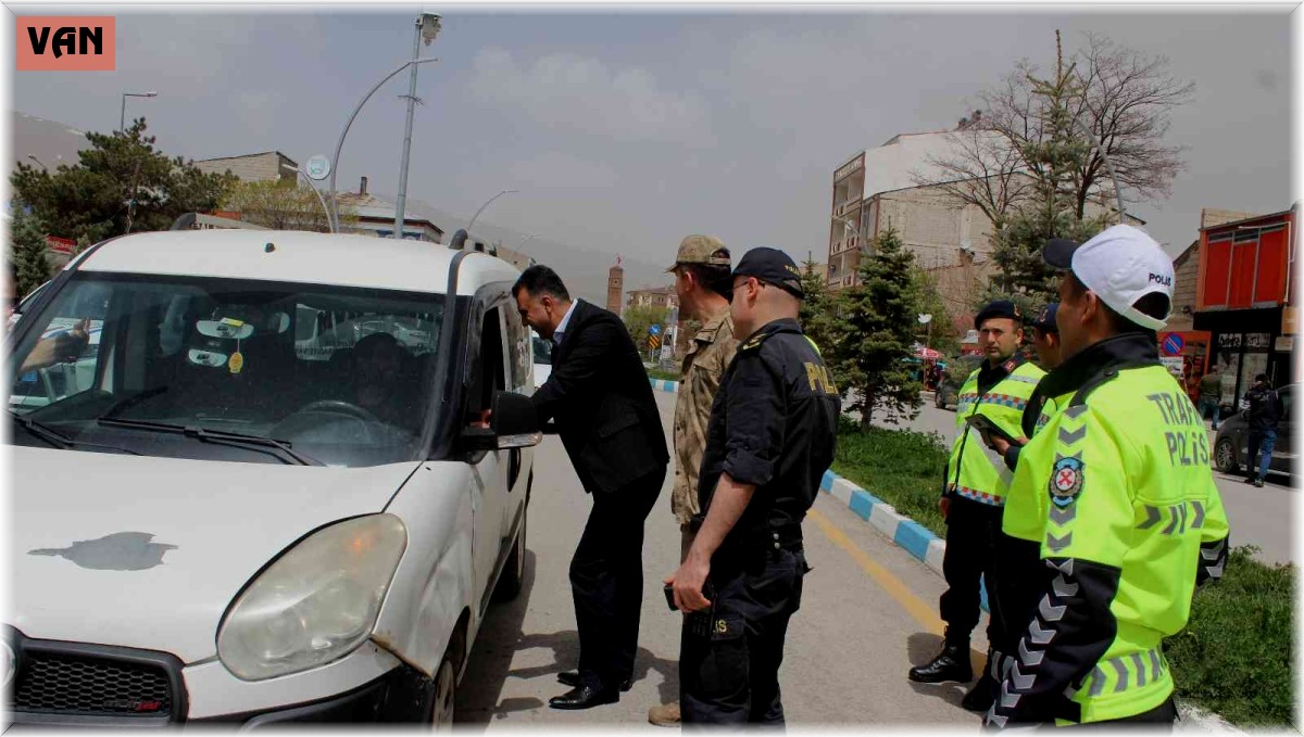 Muradiye 'de Yayalar İçin 5 Adımda Güvenli Trafik' uygulaması