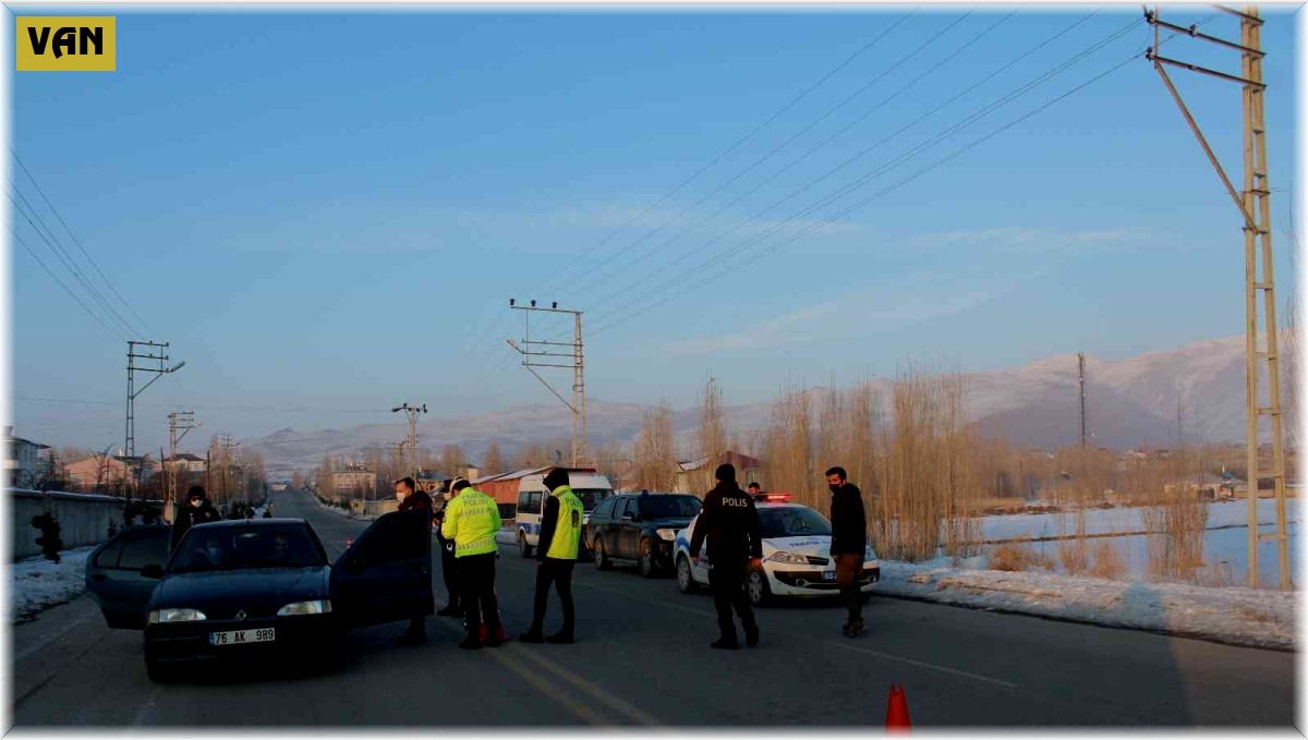 Muradiye'de yılbaşı denetimi