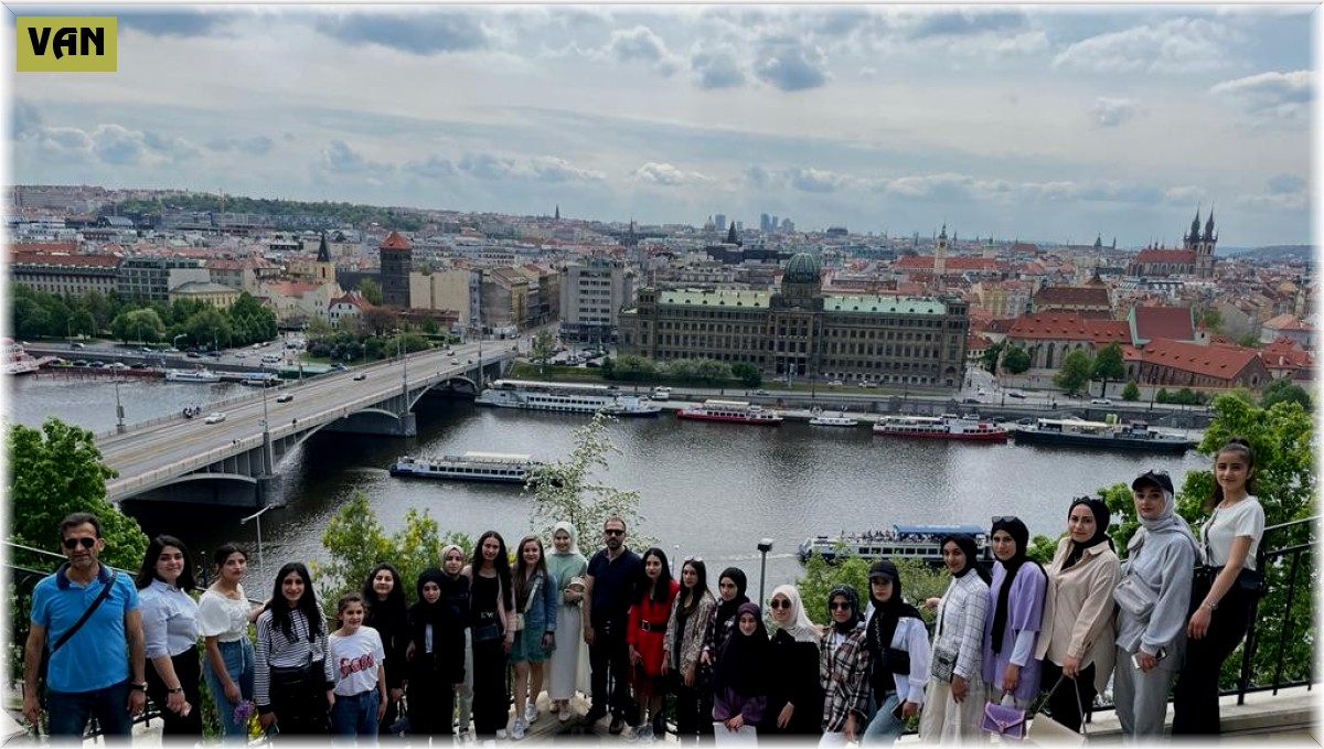 Muradiyeli öğrenciler Çek Cumhuriyeti'nde staj yaptı