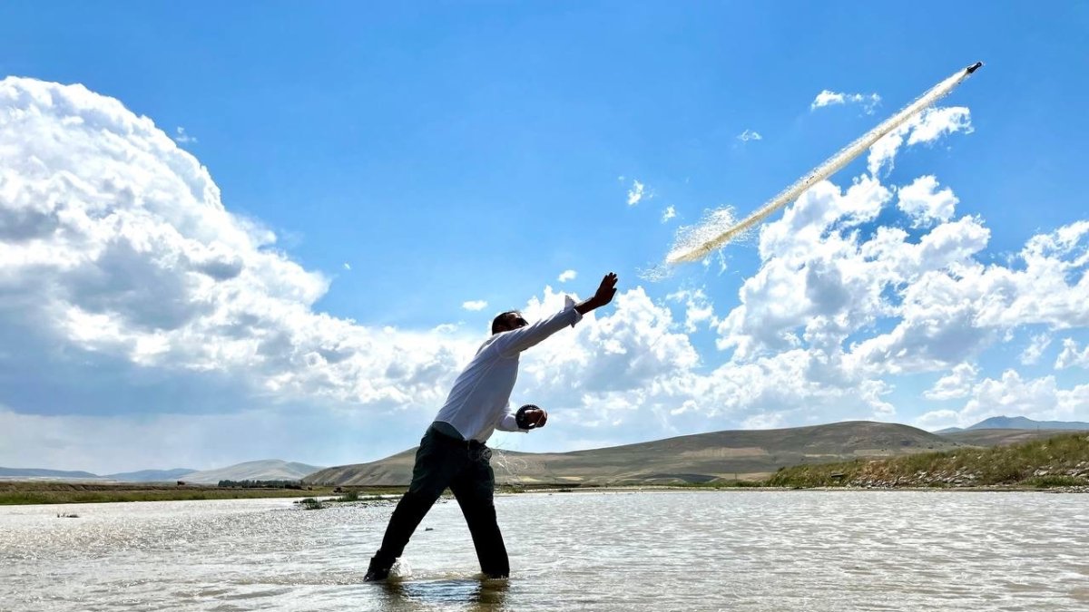 Murat Nehri'nin bereketli suyu vatandaşın geçim kaynağı oldu