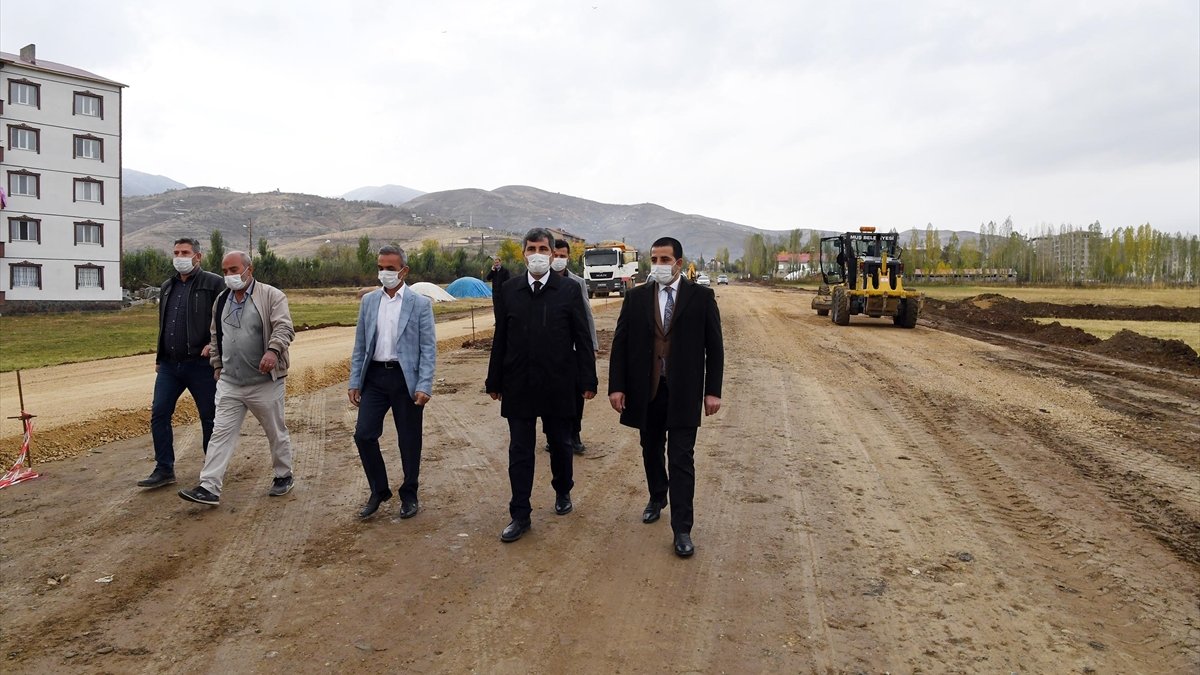 Muş Belediye Başkanı Asya, Recep Tayyip Erdoğan Bulvarı'ndaki çalışmaları inceledi