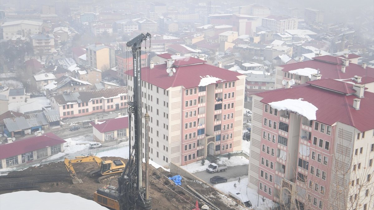 Muş Belediyesinden fore kazık çalışması