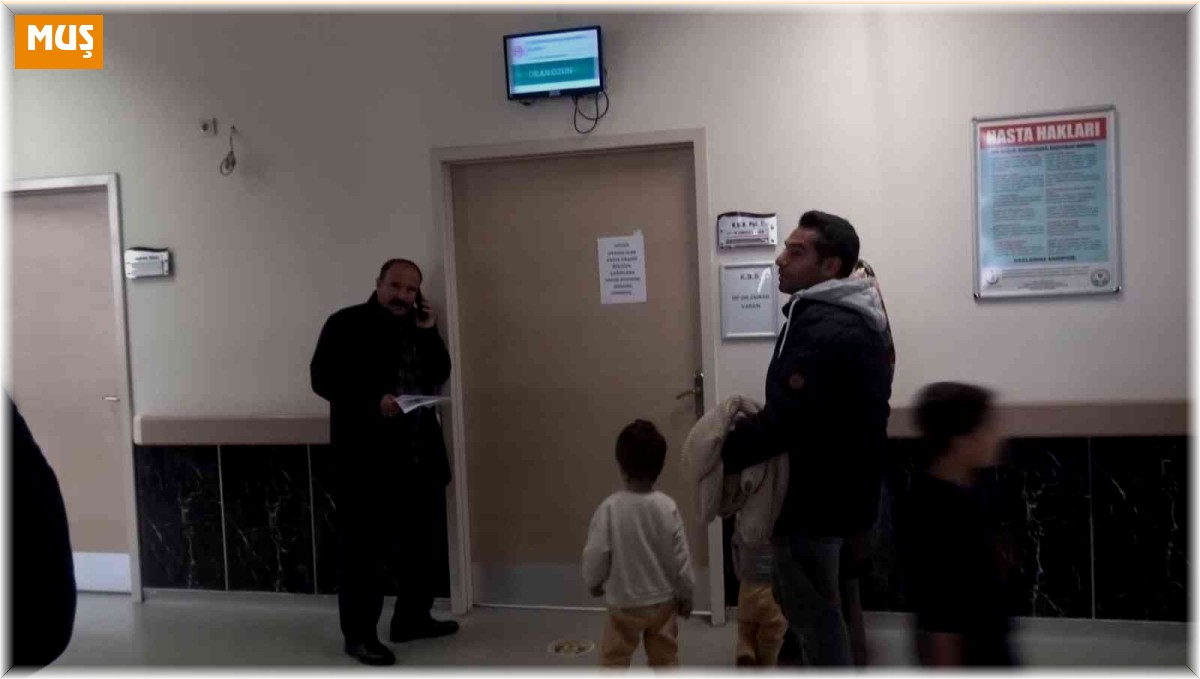 Muş Devlet Hastanesi 6 poliklinikte akşam mesaisi başlattı