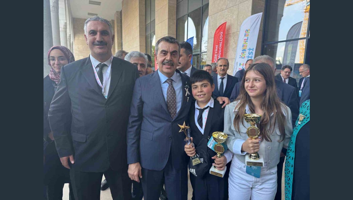 Muş Mevlana İmam Hatip Ortaokulundan Türkiye birinciliği