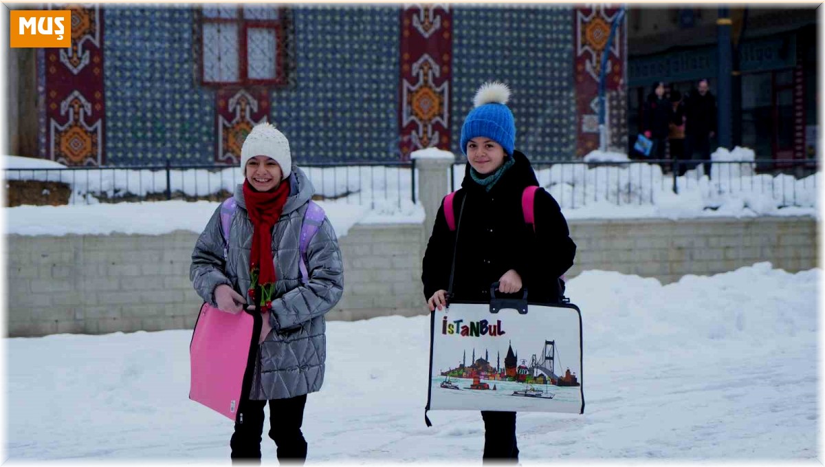 Muş'ta 108 bin 760 öğrenci ders başı yaptı