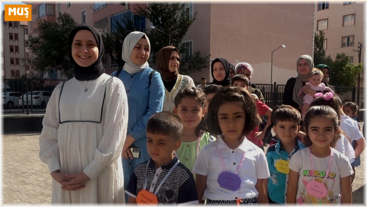 Muş'ta 18 bin öğrenci için ilk ders zili çaldı