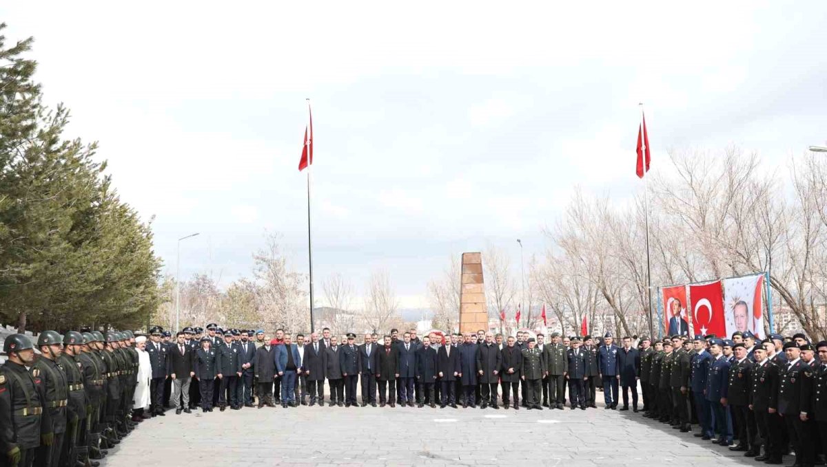 Muş'ta 18 Mart Şehitleri Anma Günü ve Çanakkale Zaferi'nin 111. yılı
