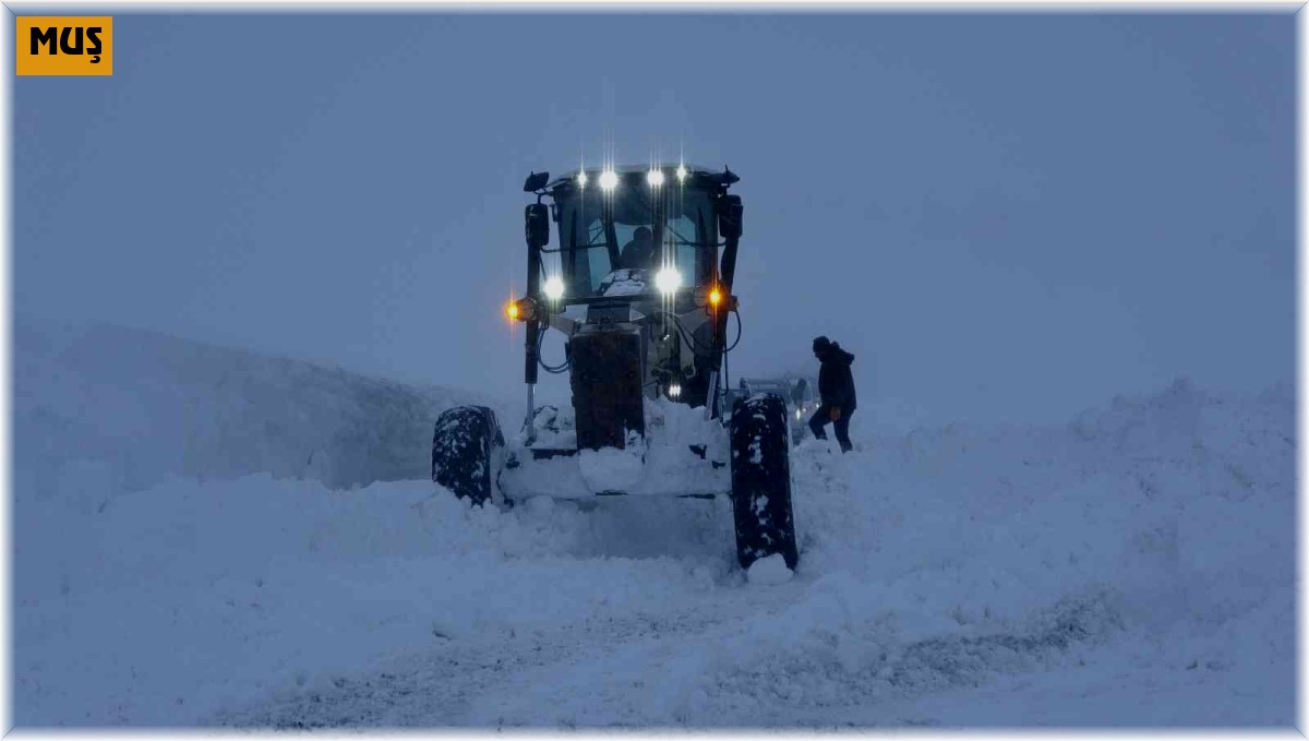 Muş'ta 211 köy yolu ulaşıma kapandı