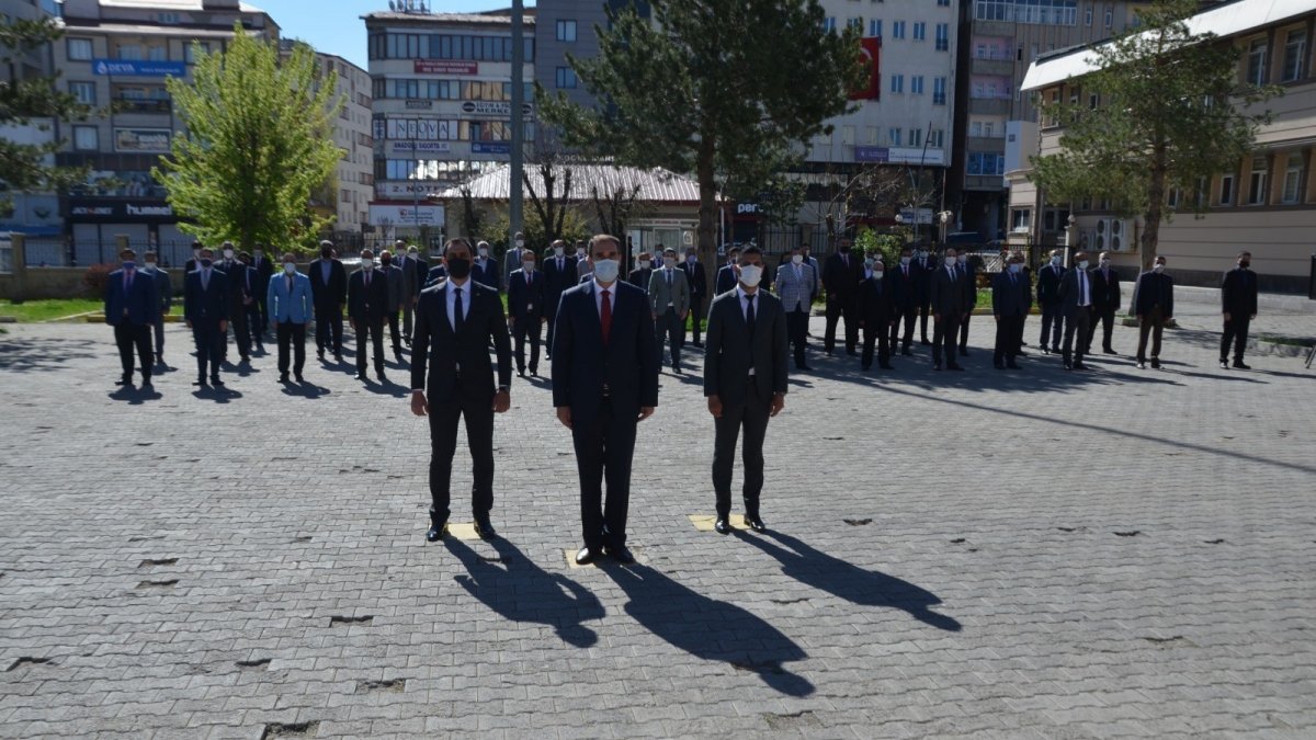 Muş'ta 23 Nisan Ulusal Egemenlik ve Çocuk Bayramı