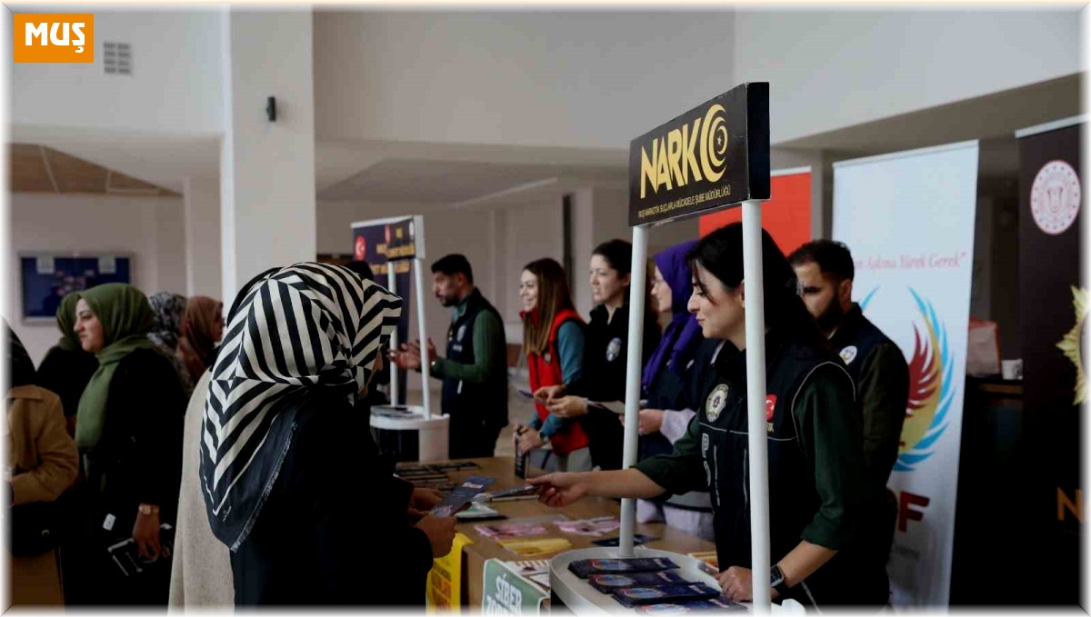 Muş'ta 3 bin 500 üniversite öğrencisi bilgilendirildi