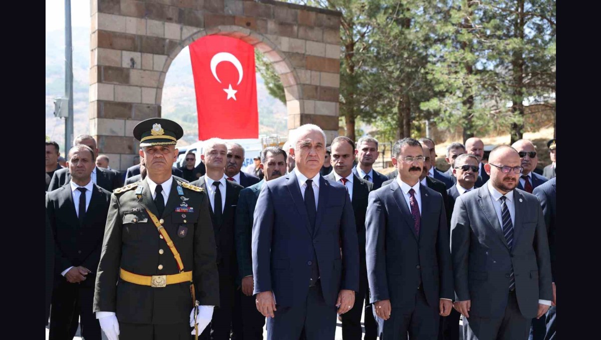 Muş'ta 30 Ağustos Zafer Bayramı törenle kutlandı