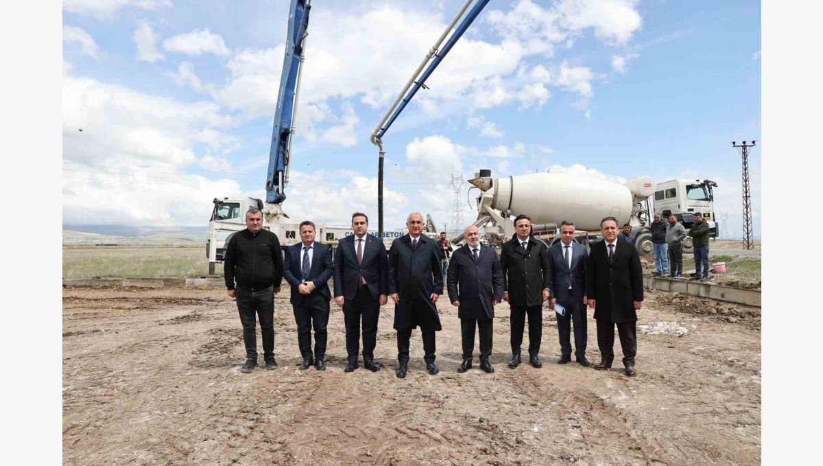 Muş'ta 40 dönüm arazi üzerine hayvan barınağı yapılıyor