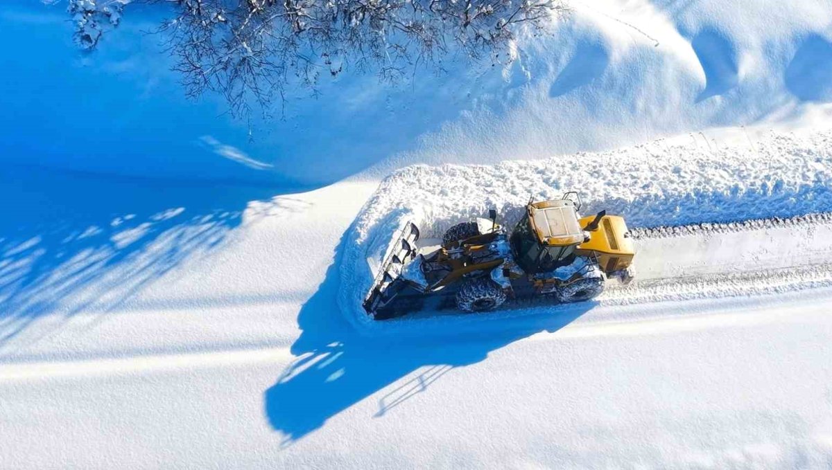 Muş'ta 67 köy yolu ulaşıma kapandı
