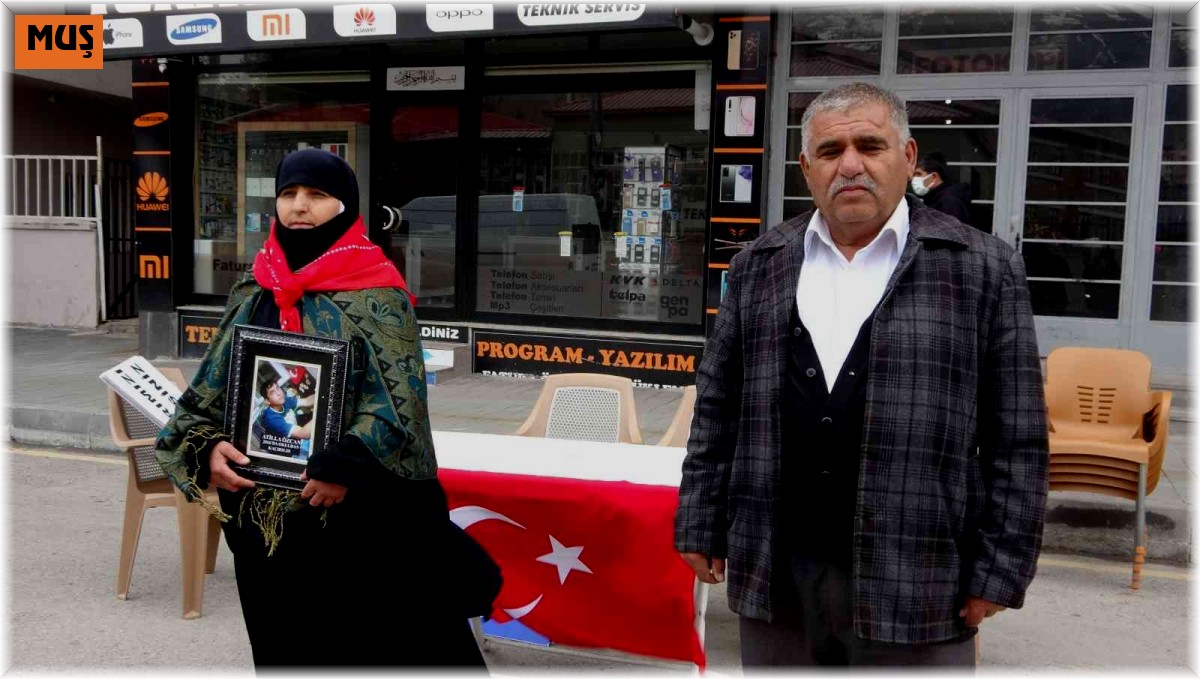 Muş'ta annelerin evlat nöbeti sürüyor