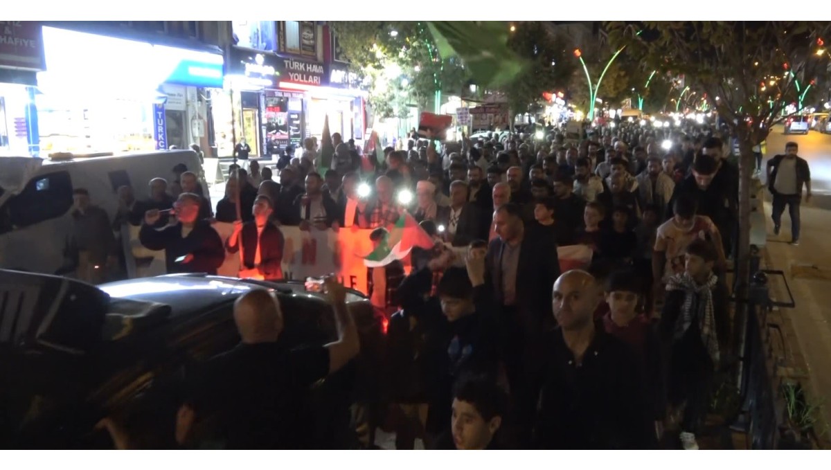 Muş'ta binlerce kişiden Gazze'ye destek gösterisi