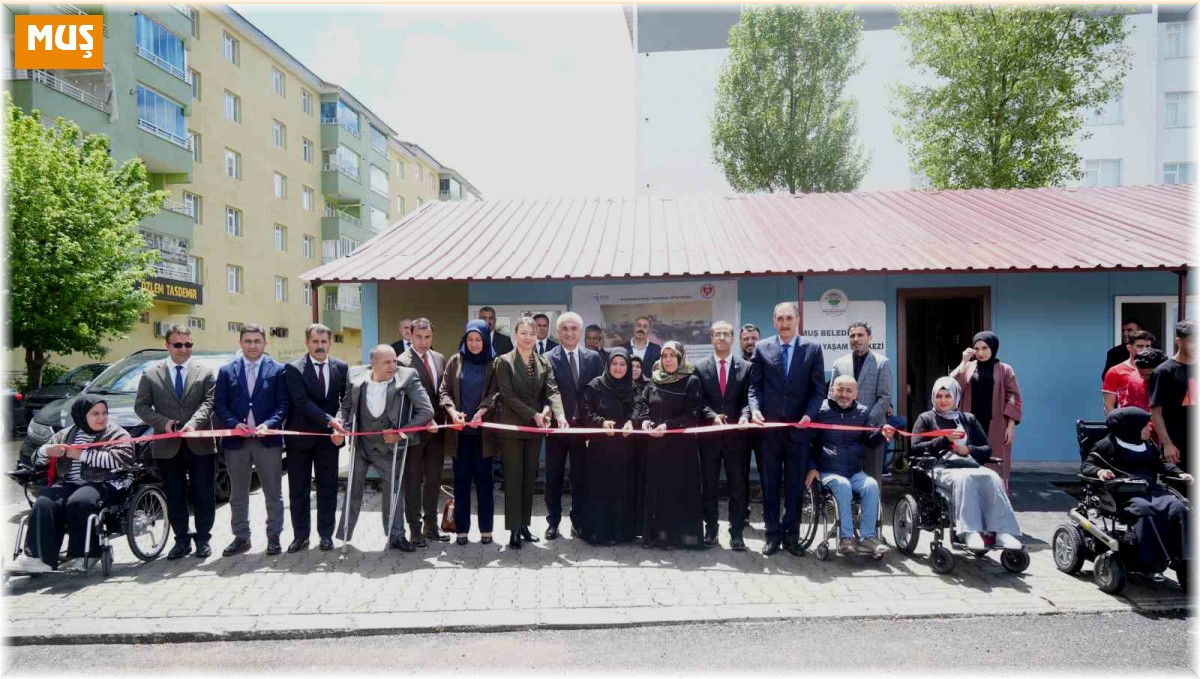 Muş'ta engelliler için iki farklı kursun açılışı yapıldı