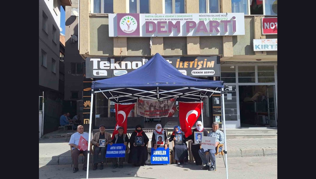 Muş'ta evlat nöbeti 216'ncı haftasında sürüyor