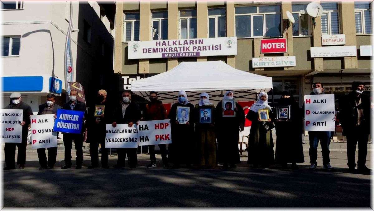 Muş'ta evlat nöbeti tutan ailelerin sayısı 20'ye yükseldi