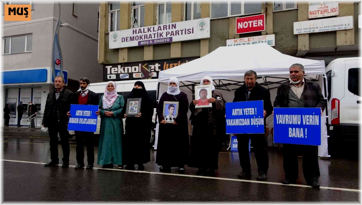 Muş'ta evlat nöbeti tutan ailelerin sayısı 21'e yükseldi