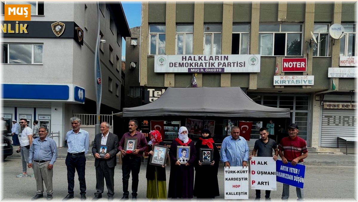 Muş'ta evlat nöbeti tutan ailelerin sayısı 38'e yükseldi