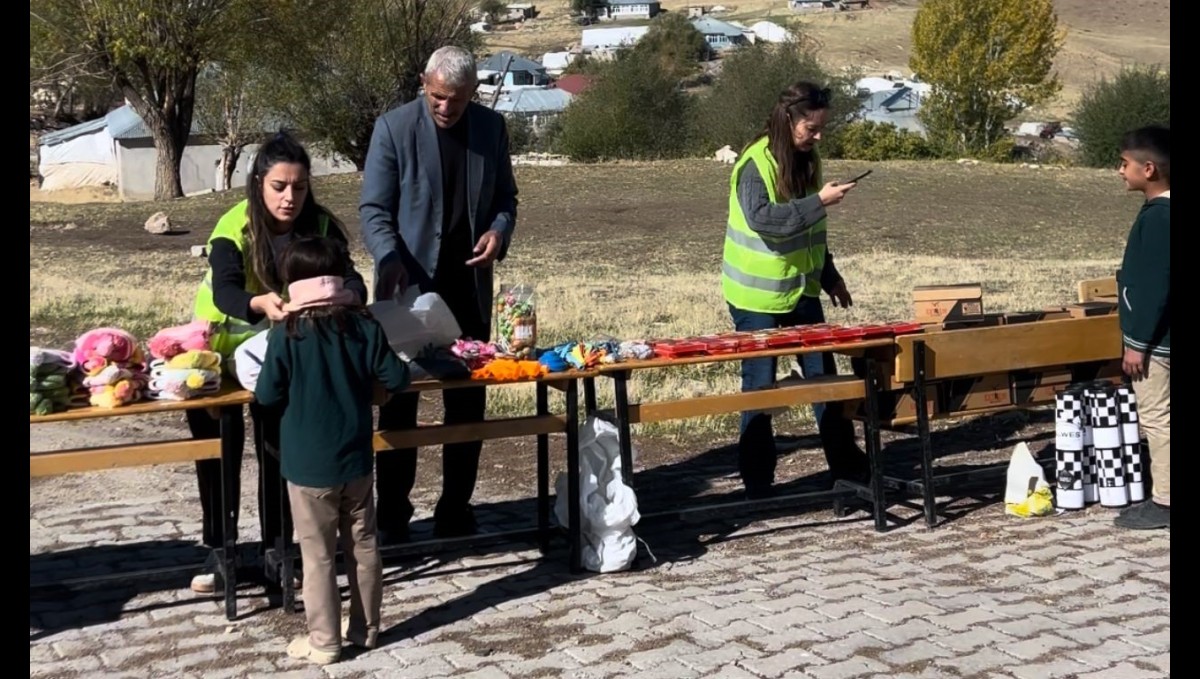 Muş'ta gönüllü kadınlardan anlamlı etkinlik