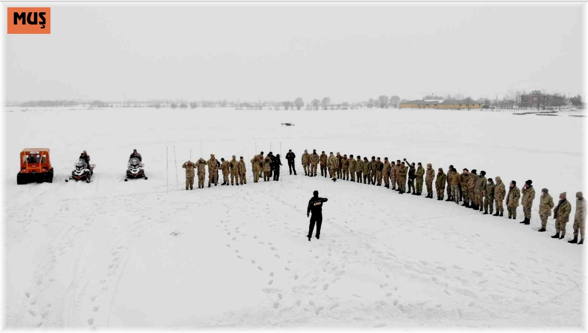 Muş'ta güvenlik korucularına 'çığ' eğitimi