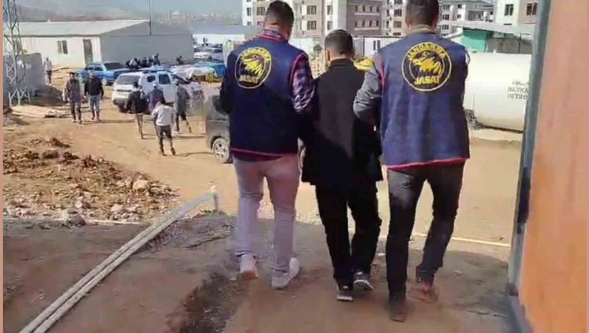 Muş'ta hakkında kesinleşmiş hapis cezası bulunan firari hükümlü yakalandı